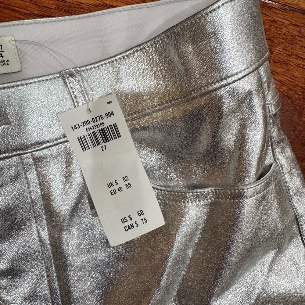 NWT Abercrombie & Fitch Silver Vegan Leather 5 Pocket Mini Skirt Size: 27 - Picture 5 of 6